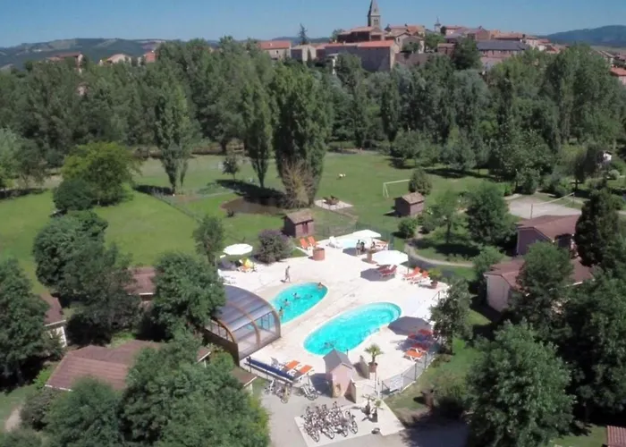 Camping Confortable Avec Terrasse - 7 Pers. - Api-1-52-1940 *