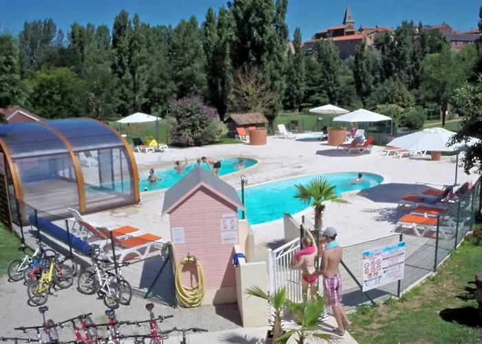 Confortable Avec Terrasse - 7 Pers. - Api-1-52-1940 Camping Montlaur (Aveyron)